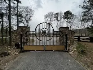 metal gate