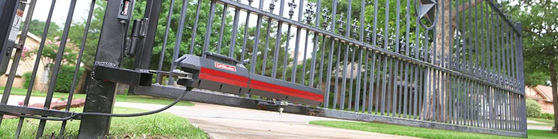 Automatic gate operator