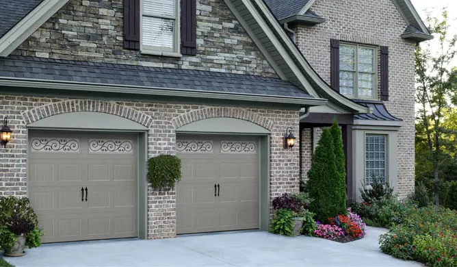 Oak Summit Garage Doors - example 13